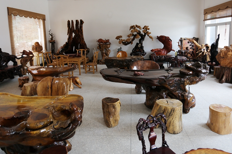 大洪山根雕文化產業園 樊友剛 (9).jpg